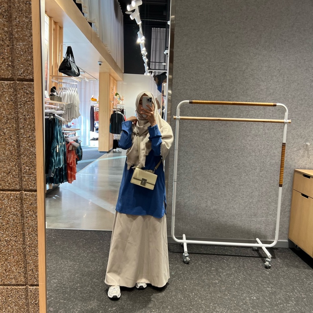 Meet your Posher, Hafiza